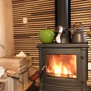 ぬくもりという暖かさ 薪ストーブの魅力をお伝えします